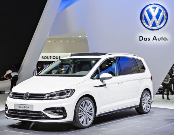 jedním ze stažených modelů je Volkswagen Touran.
