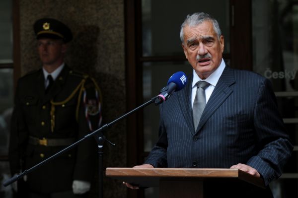 Karel Schwarzenberg považuje brexit za katastrofu.