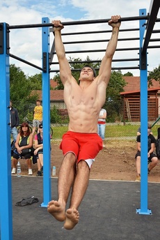 Street workout je cvičení výhradně ve venkovním prostředí.