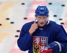 Obránce Andrej Šustr na tréninku české reprezentace.