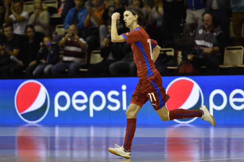 Michal Mareš se raduje z gólu v kvalifikaci o MS.