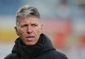 Trenér Jaroslav Šilhavý ještě na lavičce pražské Dukly.