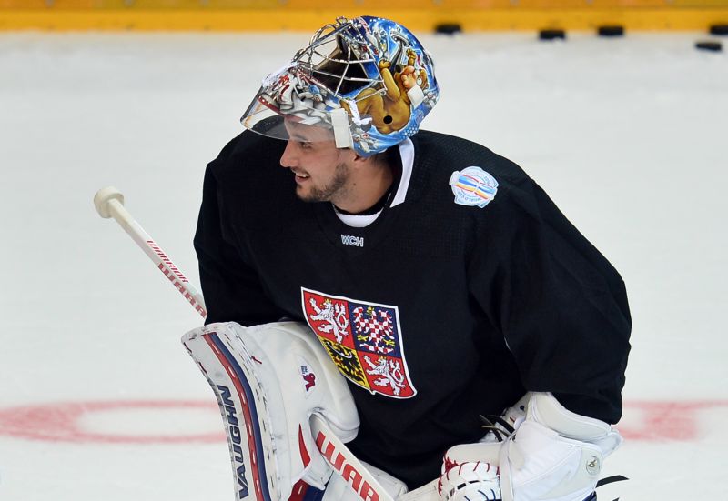 Brankář české hokejové reprezentace Petr Mrázek.
