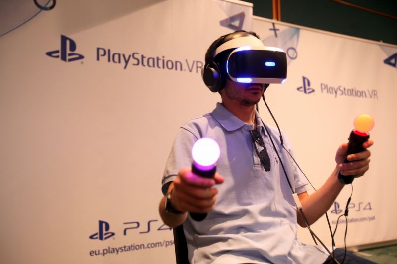 Sony představil nové herní konzole Play Station 4. Sony představil nové herní konzole Play Station 4.