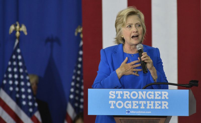 Hillary Clintonová. Hillary Clintonová.