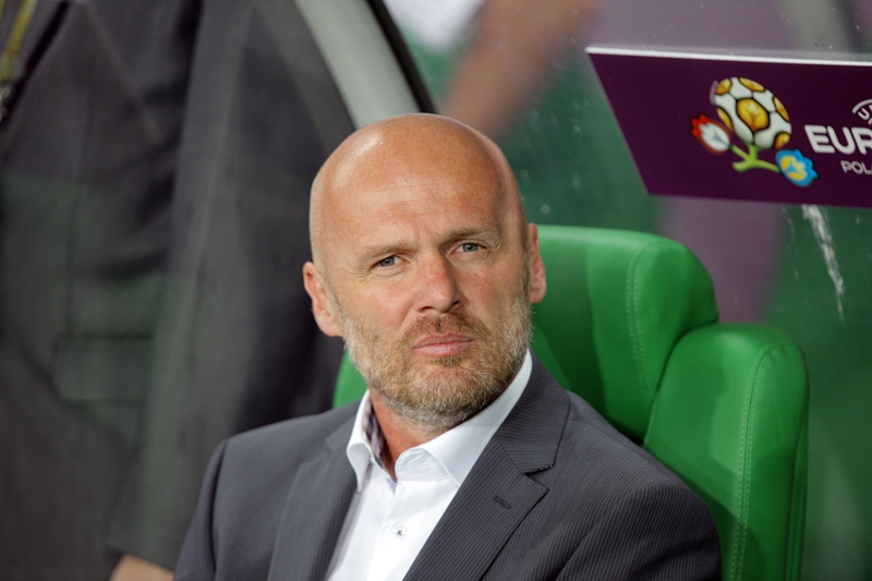 Bývalý reprezentační trenér Michal Bílek má převzít fotbalisty Jihlavy. Bývalý reprezentační trenér Michal Bílek má převzít fotbalisty Jihlavy.
