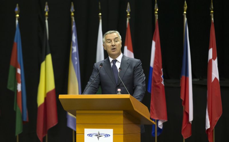 Černohorský premiér Milo Djukanović si od kontraktu slibuje zahájení průzkumu těžby ropy a plynu.