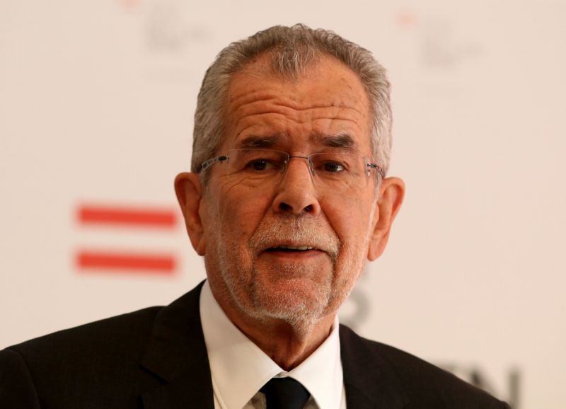 Kandidát na rakouského prezidenta Alexander Van der Bellen.