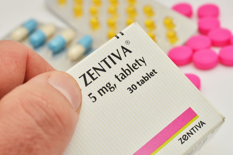 Krabička s léky farmaceutické firmy Zentiva (ilustrační foto).