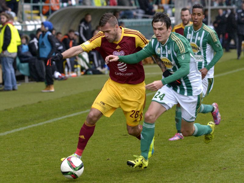 Fotbalisté Dukly porazili Bohemians 1905 3:1.