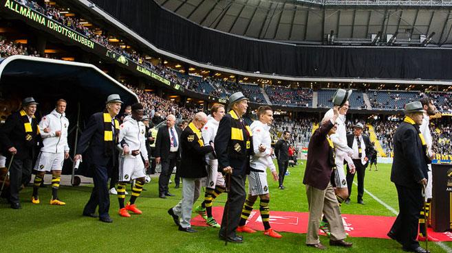 Nejstarší fanoušci AIK Stockholm.