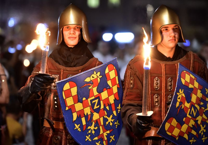 Znojemské historické vinobraní tradičně zahájil noční průvod krále Jana Lucemburského.