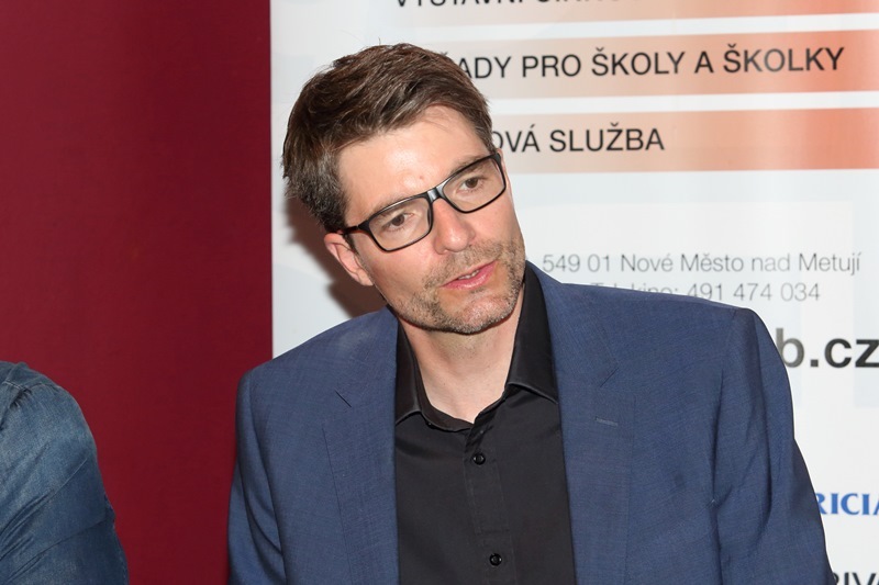 Moderátor počasí na Nově Michal Jančařík. Moderátor počasí na Nově Michal Jančařík.