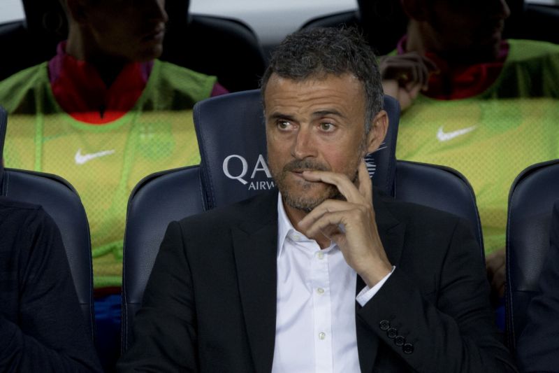 Utrápený trenér Barcelony Luis Enrique.