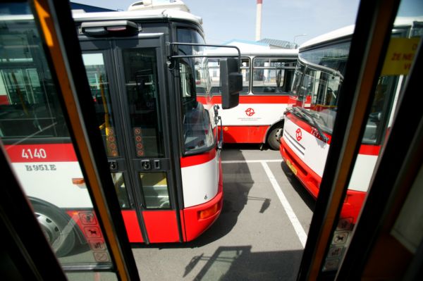 Mladík najezdil stovky kilometrů dvěma ukradenými autobusy.
