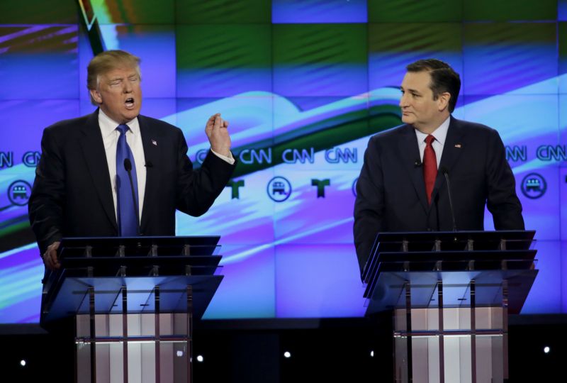 Donald Trump (vlevo) a Ted Cruz. Donald Trump (vlevo) a Ted Cruz.