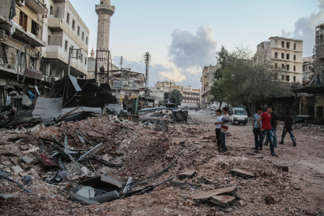 Bombardováním zničené Aleppo (ilustrační foto).