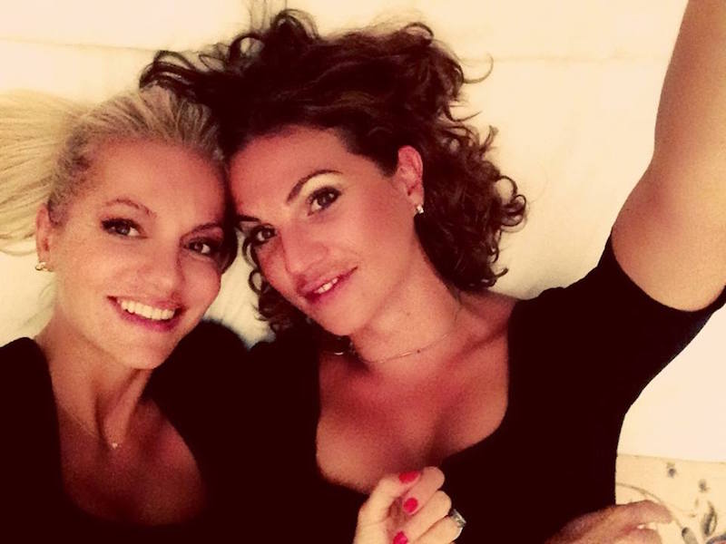 Manažerka Eva Skallová (vpravo) je mrtvá.