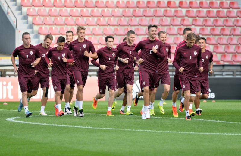 Sparta se na Inter připravuje pod taktovkou Davida Holoubka a zbylých asistentů.