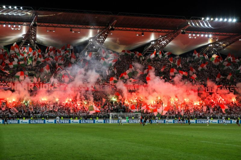 Fanoušci Legia Varšavy před utkáním s Dortmundem Fanoušci Legia Varšavy před utkáním s Dortmundem