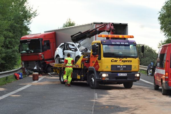 V září zemřelo při dopravních nehodách v Česku 52 lidí.