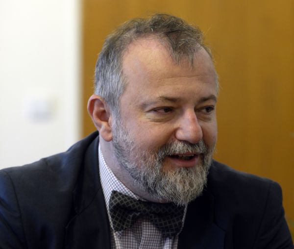 Hynek Kmoníček.