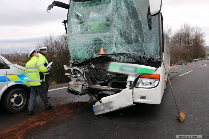 Nehoda autobusu (ilustrační foto).