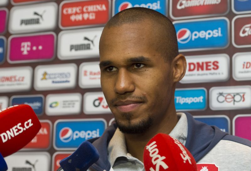 Obránce Theodor Gebre Selassie.