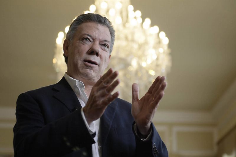 Kolumbijský prezident Juan Manuel Santos dostal Nobelovku právem.