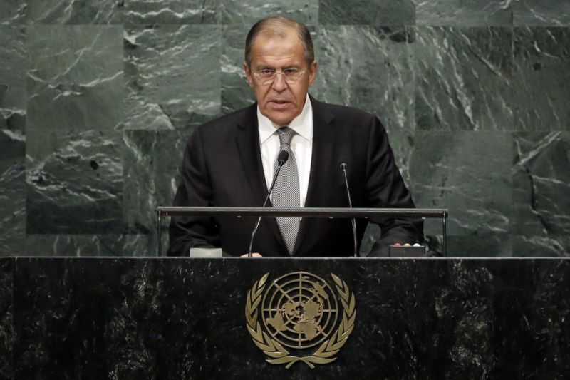 Ruský ministr zahraničí Sergej Lavrov. Ruský ministr zahraničí Sergej Lavrov.