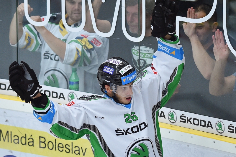 Hokejista Mladé Boleslavi Martin Látal.