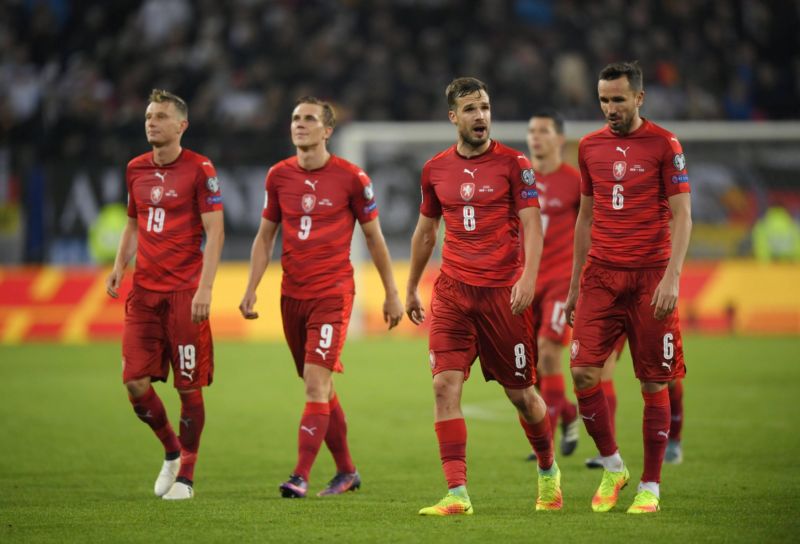 Čeští fotbalisté po zápase s Německem.