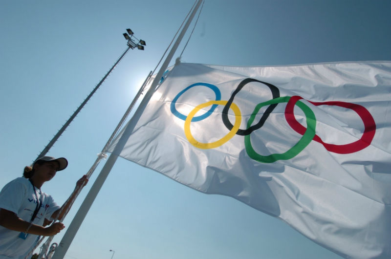 Vlajka olympijských her. 