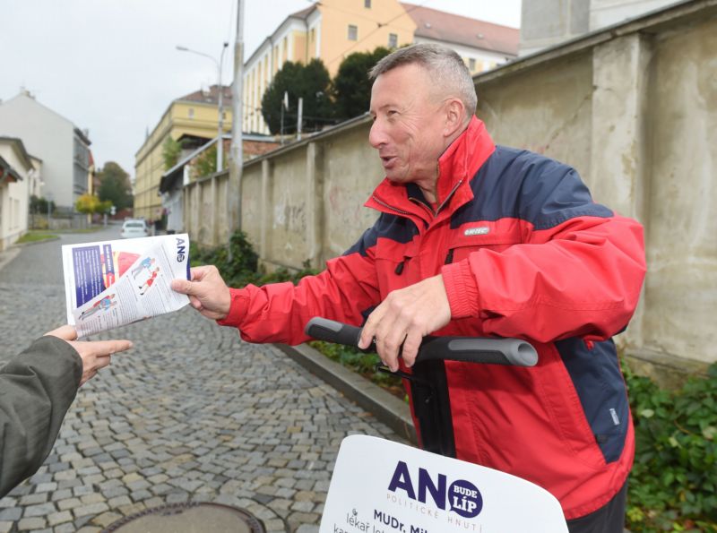  Lékař Milan Brázdil, kandidát ANO.