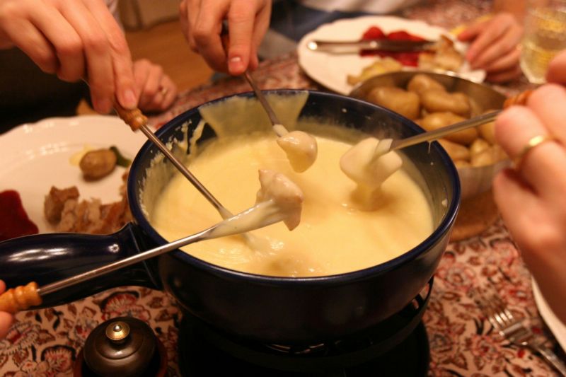 Sýrové fondue. Sýrové fondue.