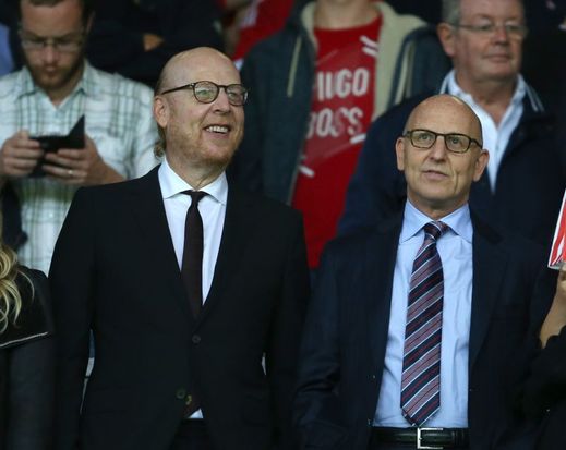 Vlastníci Manchesteru United Joel a Avram Glazerovi.
