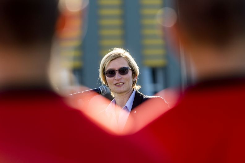 Ministryně pro místní rozvoj Karla Šlechtová (za ANO).