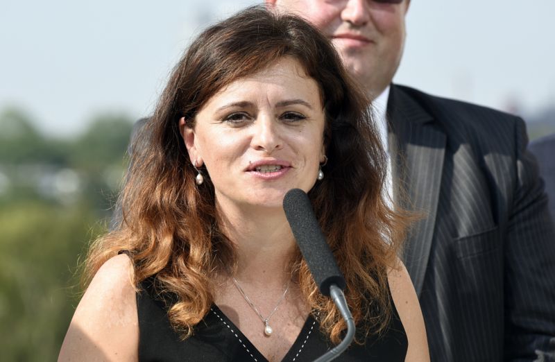 Místopředsedkyně sněmovny Jaroslava Jermanová. Místopředsedkyně sněmovny Jaroslava Jermanová.