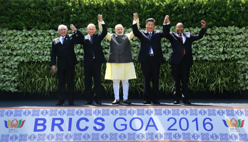 Lídři zemí skupiny BRICS (Brazílie, Rusko, Indie, Čína, Jihoafrická republika).