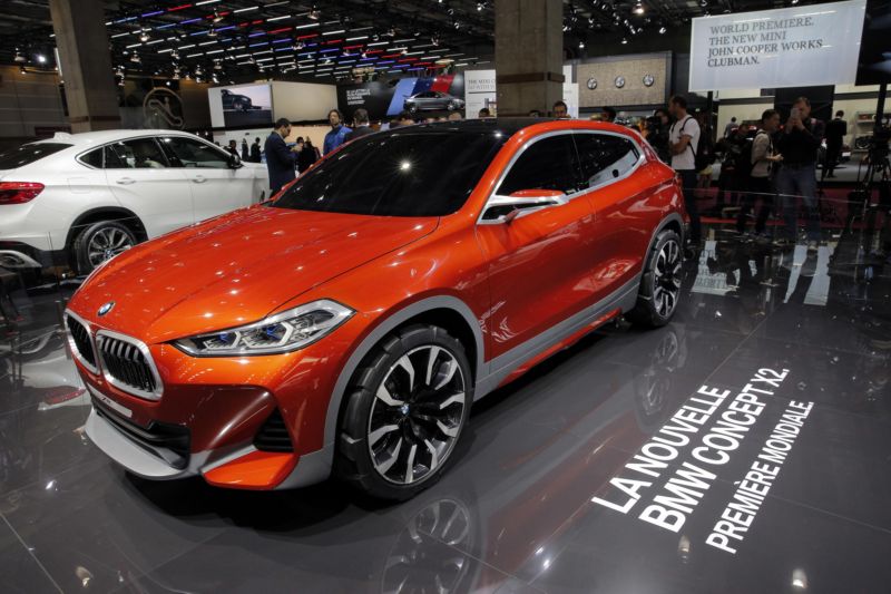 BMW má v Británii 8 tisíc zaměstnanců.