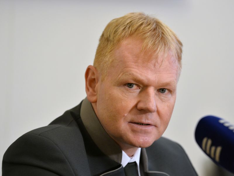 Generální ředitel státního podniku Lesy ČR Daniel Szórád. Generální ředitel státního podniku Lesy ČR Daniel Szórád.