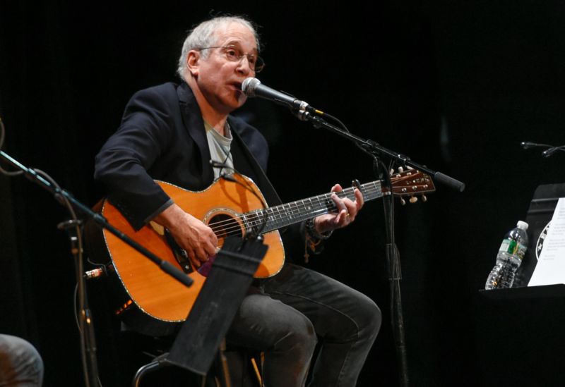 Hudebník Paul Simon.