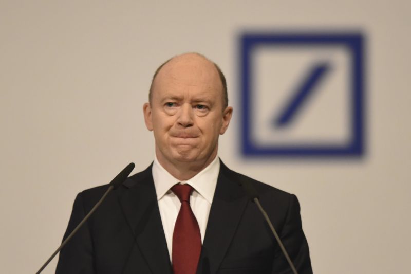 Ředitel Deutsche Bank John Cryan.