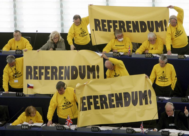 Referendum má mnoho úskalí, ale také výhod (ilustrační foto).
