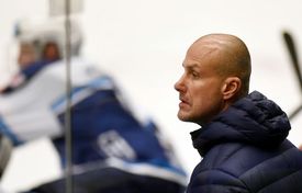 Martin Straka si stoupl v zápase s Vitkovicemi na střídačku jako trenér.