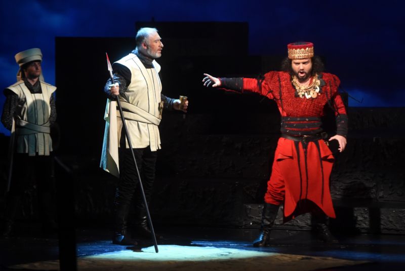 Zleva: Michael Kubečka jako Attila a Pavel Klečka jako Ezio při zkoušce 