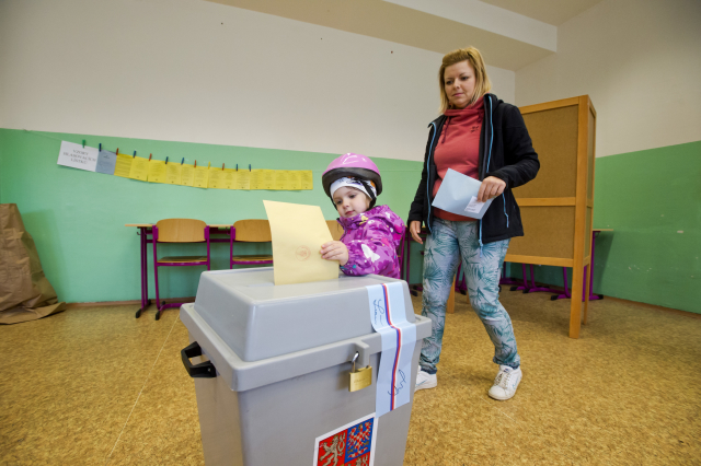 Volební místnost (ilustrační foto).