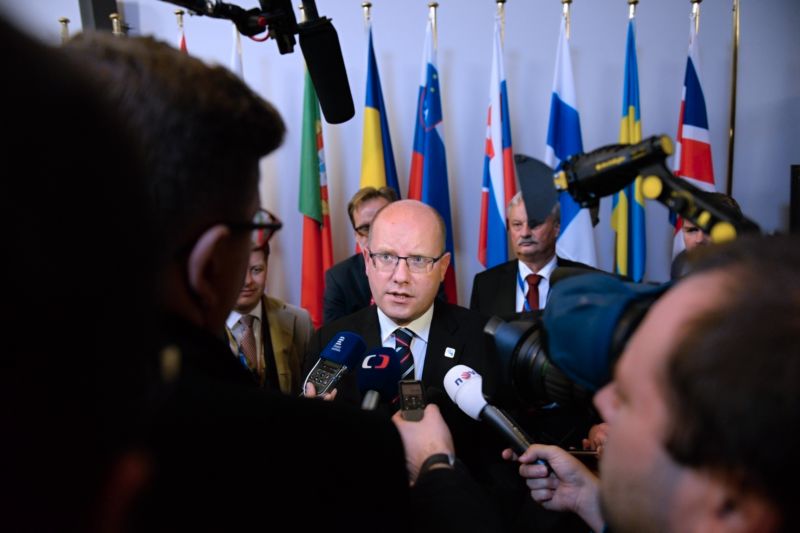  Sociální demokracie musí lidem zaručit prosperitu a bezpečí, tvrdí Sobotka.