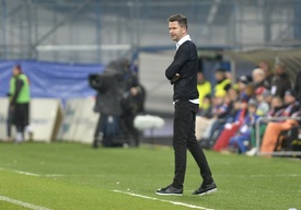 Trenér David Holoubek pocítil poprvé hořkost porážky.