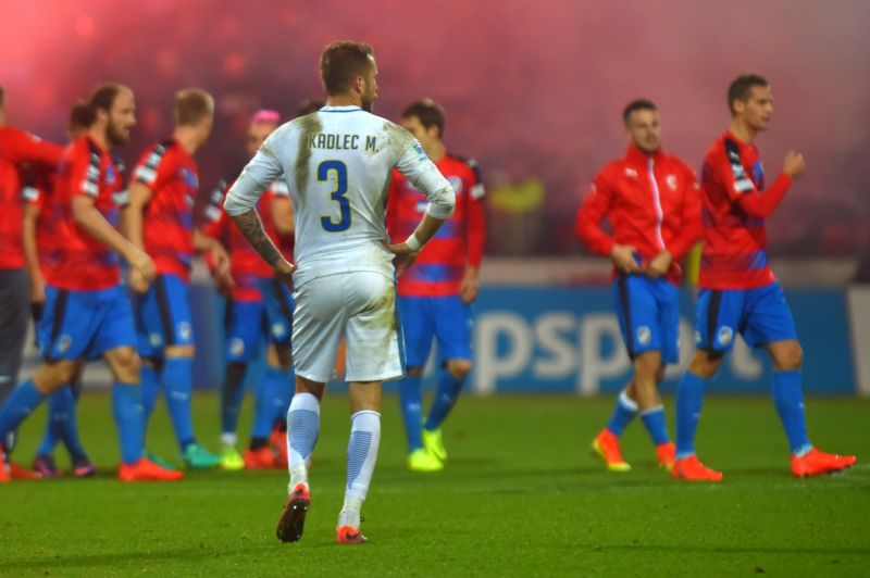 Sparťanští hráči museli ustát další těžkou prohru.